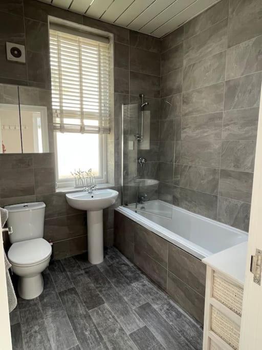 One Bedroom In The Centre Of Apartment