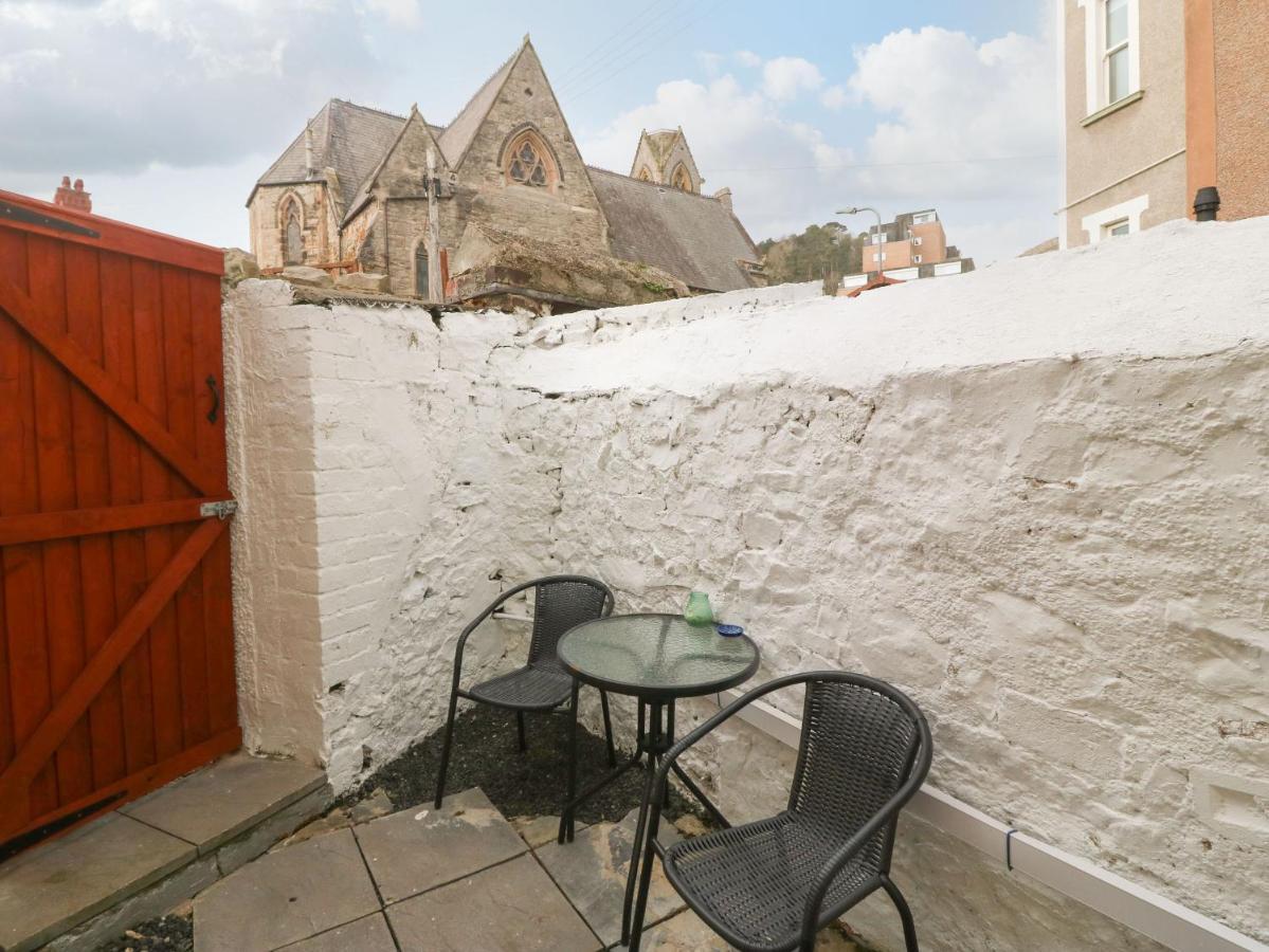 Ty Cornel Bach Holiday home