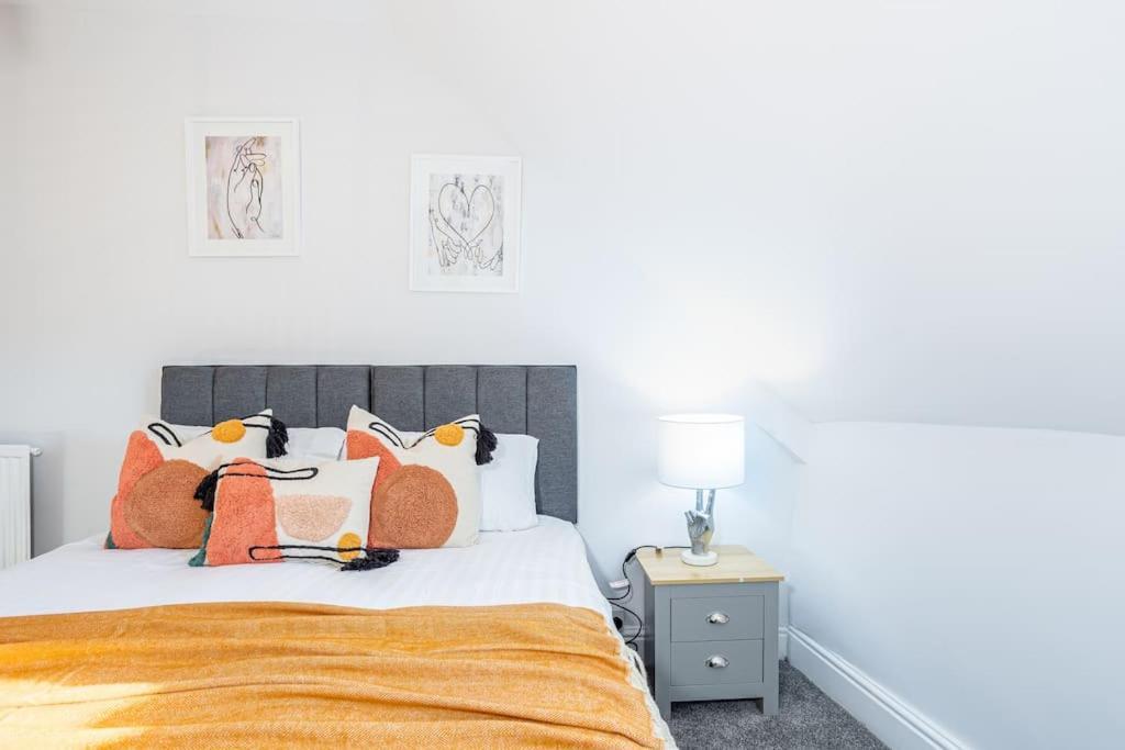 Beautiful Newly Refurbished Close To The Promenade. * Llandudno