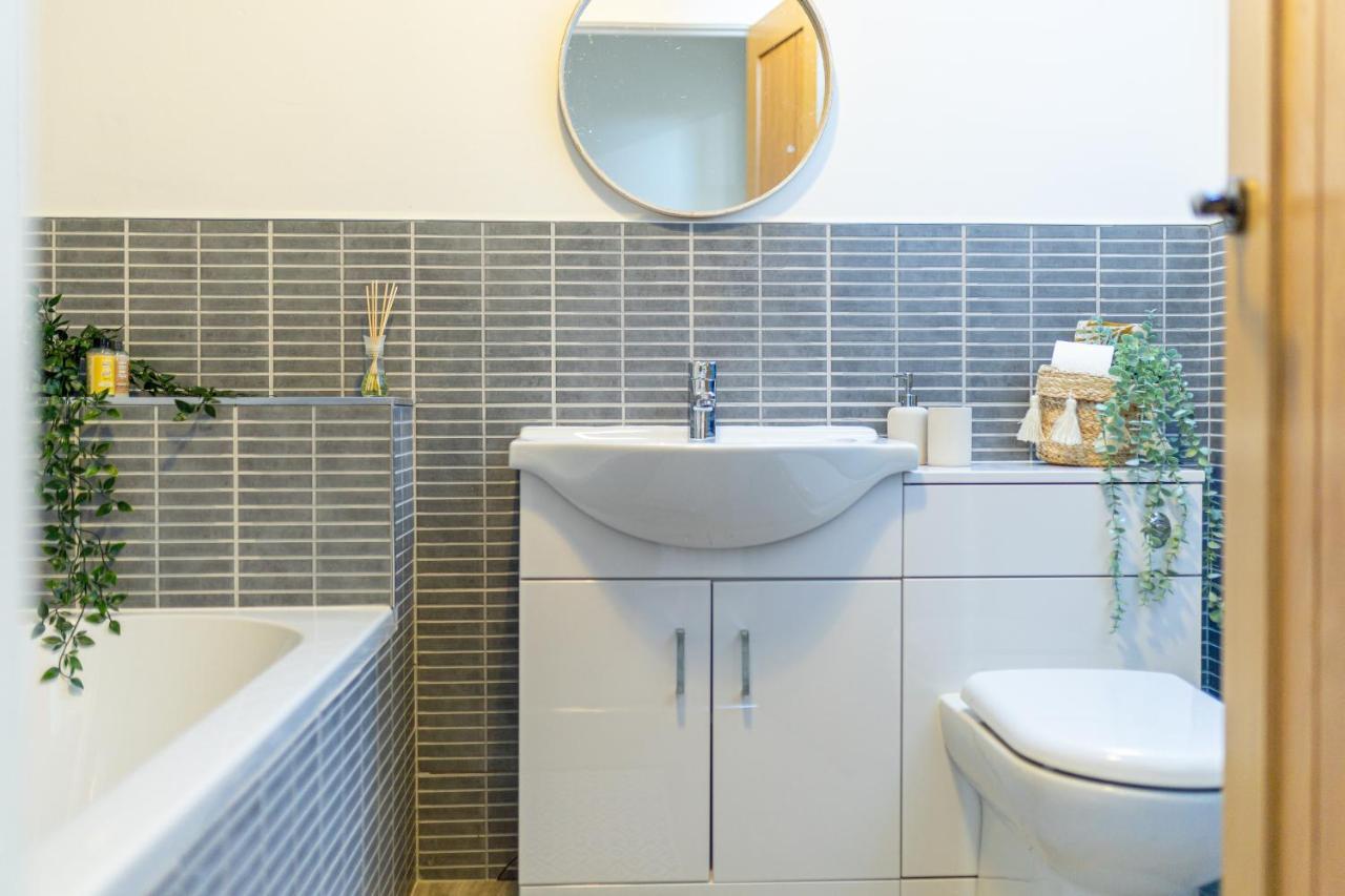 Apartment Beautiful Newly Refurbished Close To The Promenade.