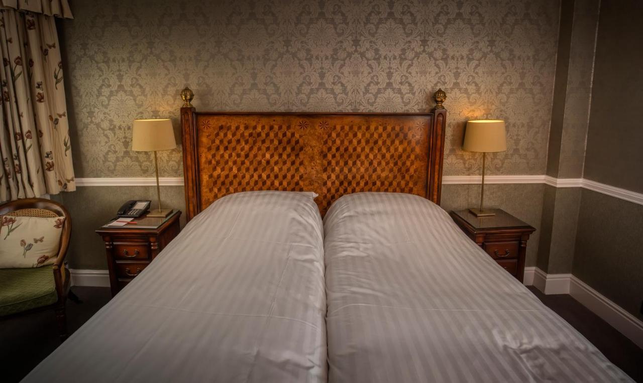 Dunoon Hotel 4*