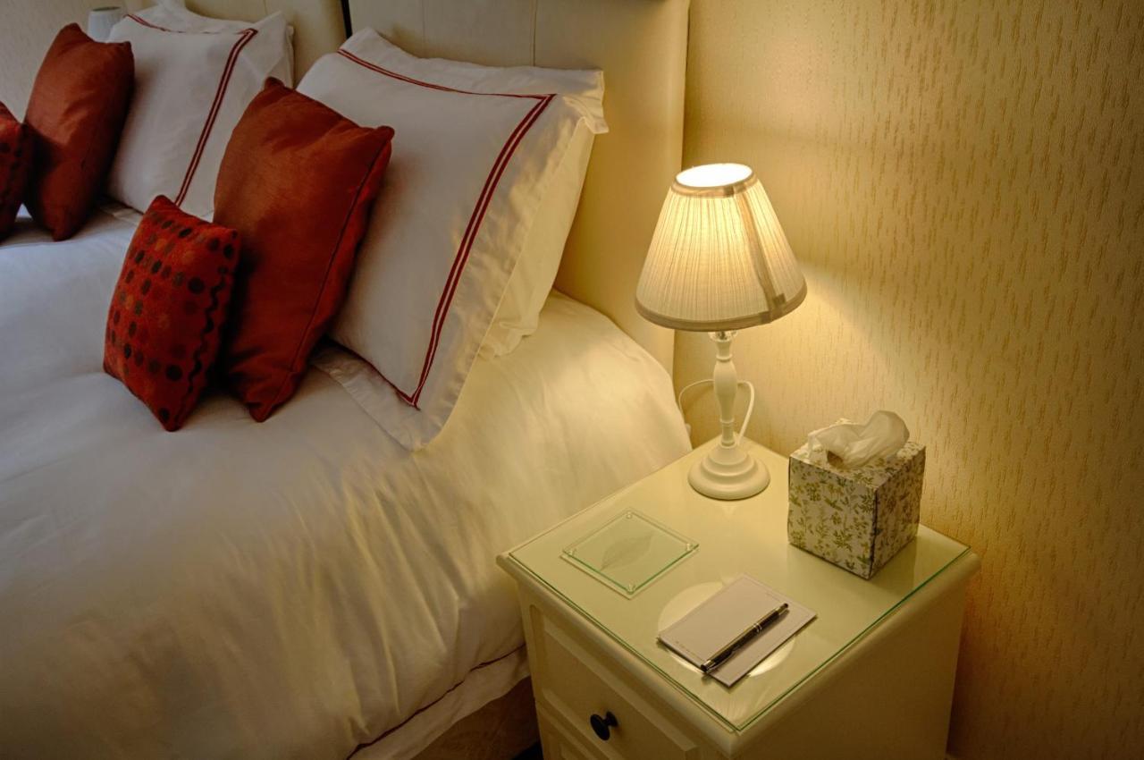Holcombe House Guest house 4*