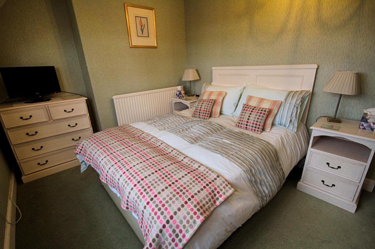 Holcombe House Guest house Llandudno