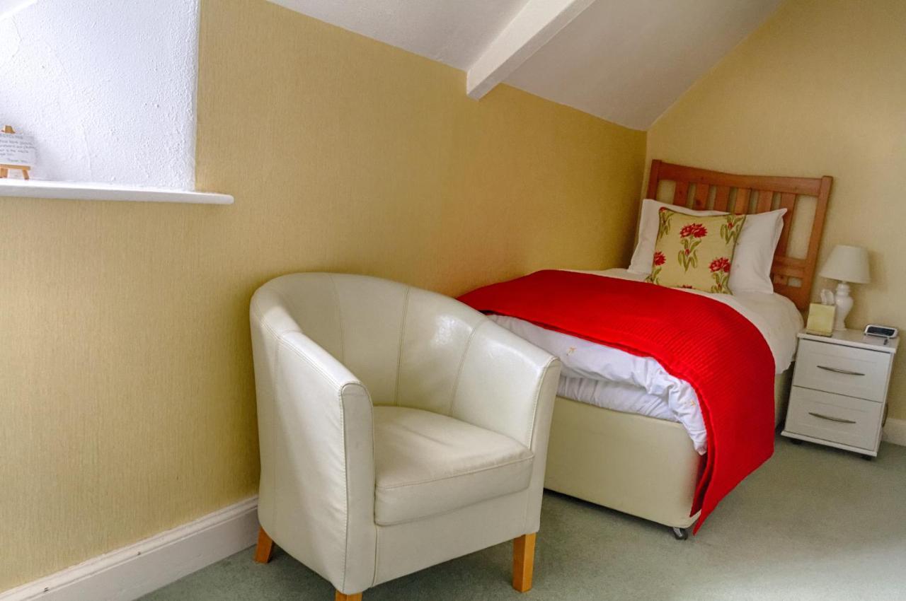 Holcombe House Guest house