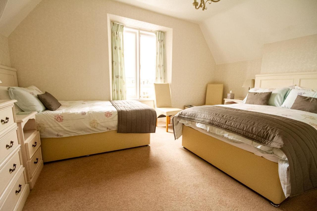 Guest house Holcombe House 4*
