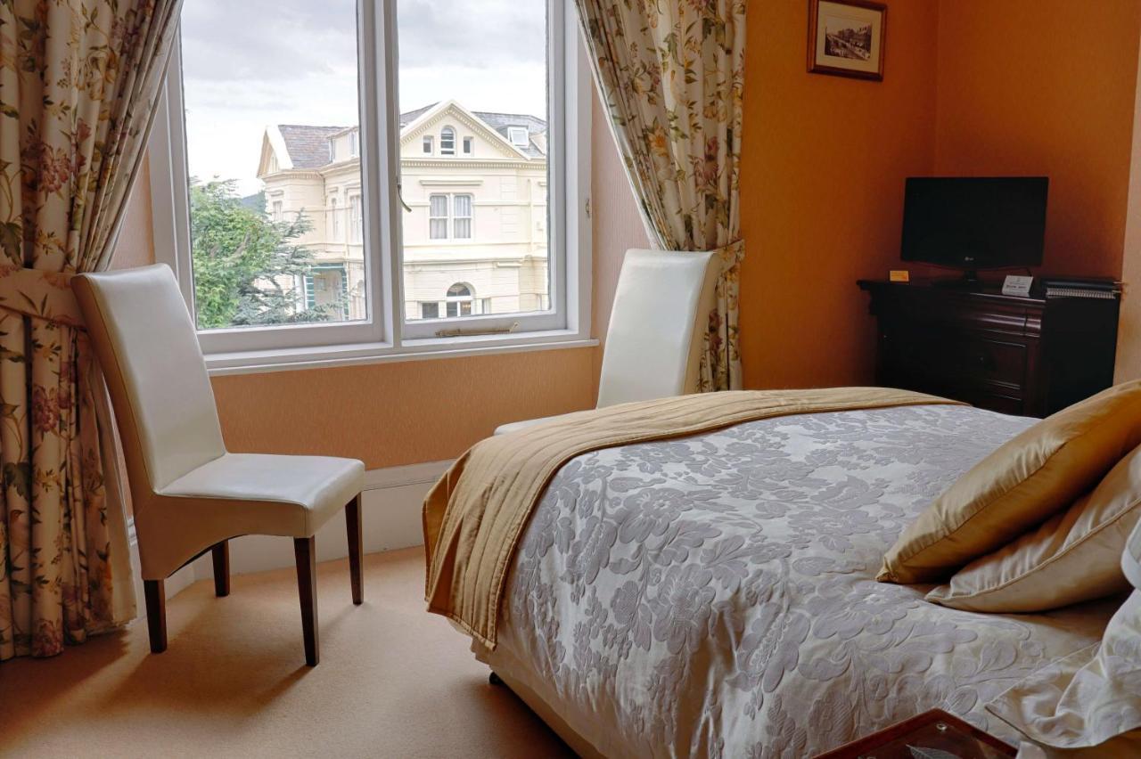 Holcombe House 4* Llandudno