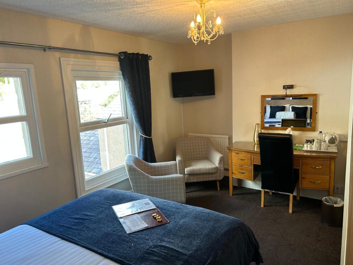 Lynton House Guest house