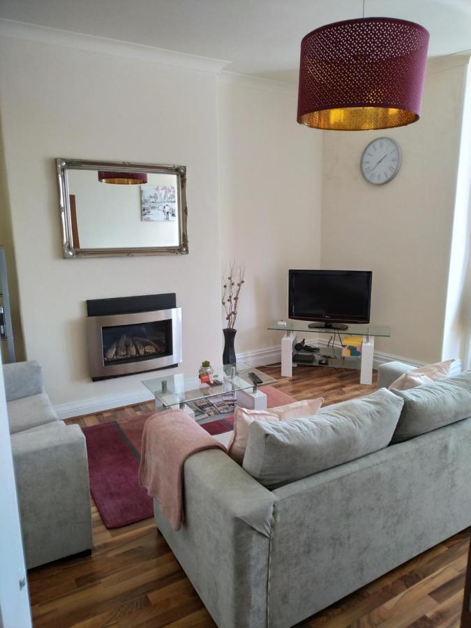 Modern 2bed Close To The Promenade & Theatre Apartment