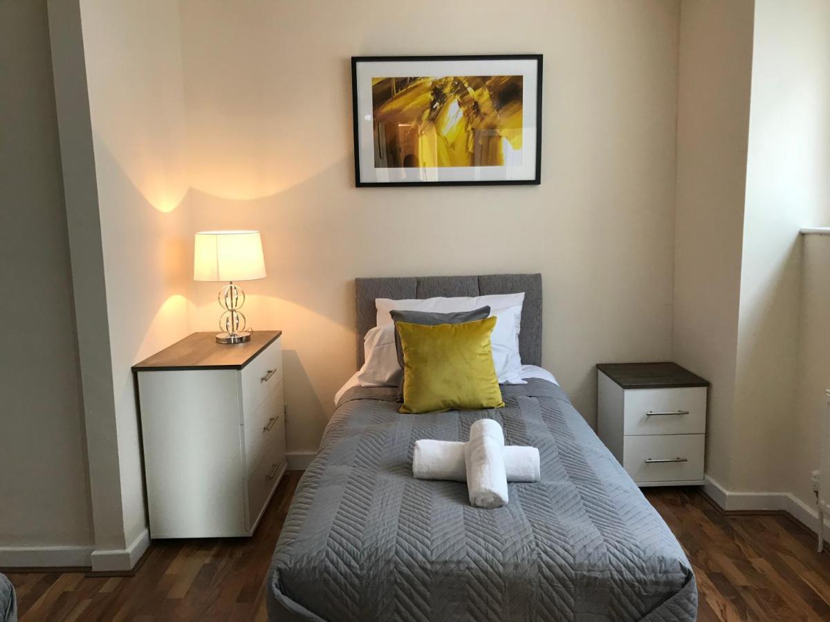 Modern 2bed Close To The Promenade & Theatre