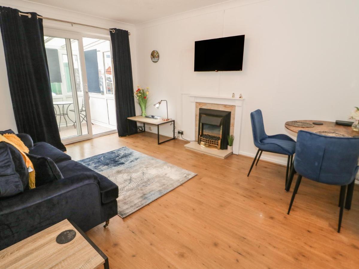 50a Lloyd Street West Holiday home *