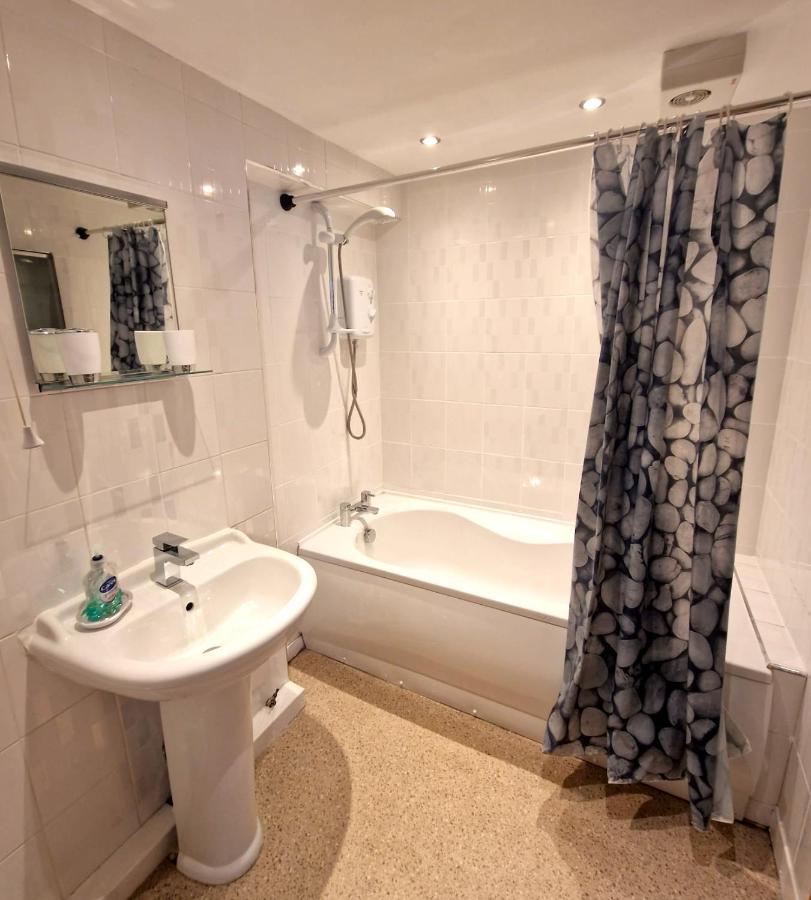 Modern 2bed Close To The Promenade & Theatre Apartment *
