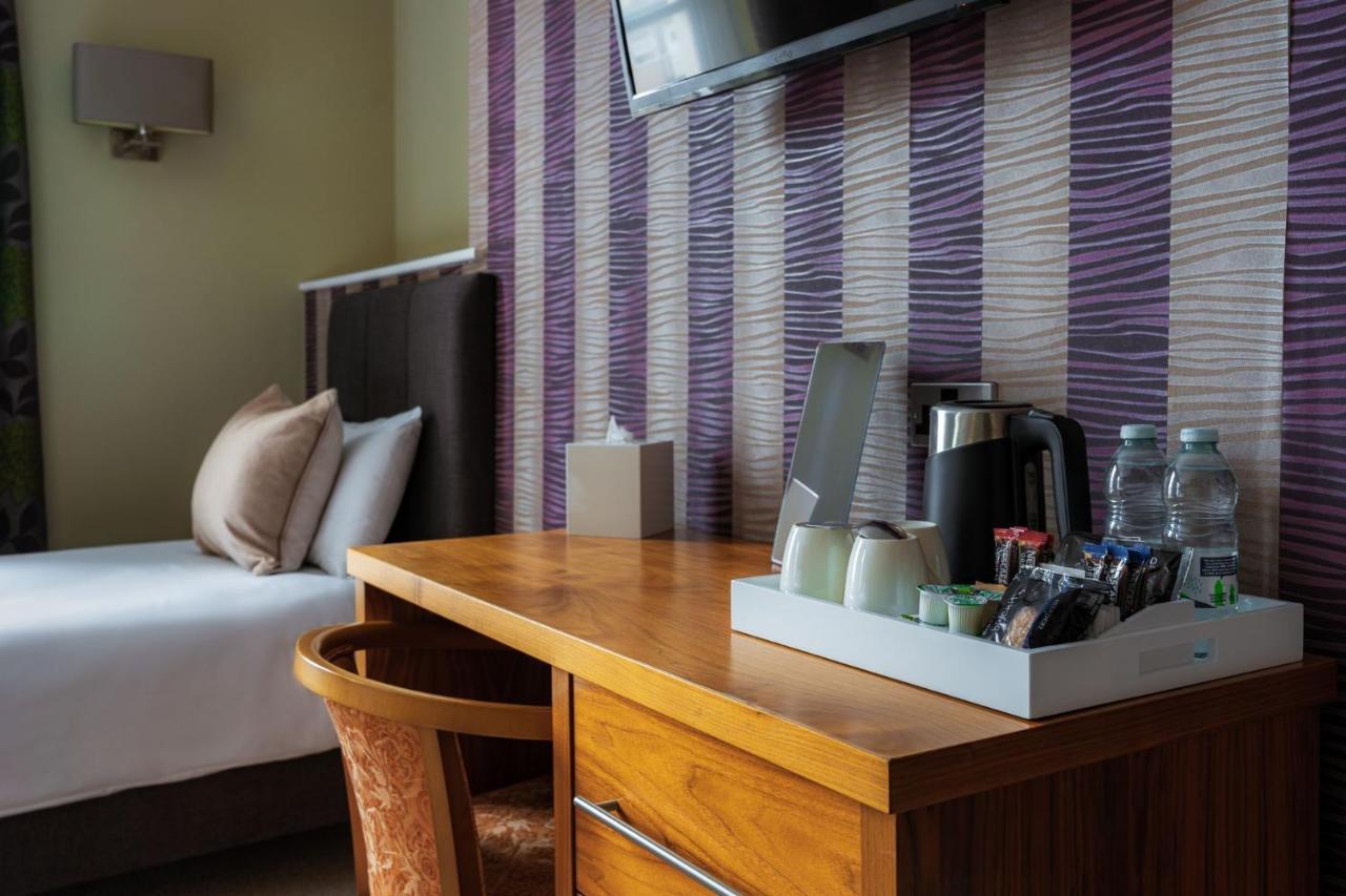 Esplanade Hotel 3*