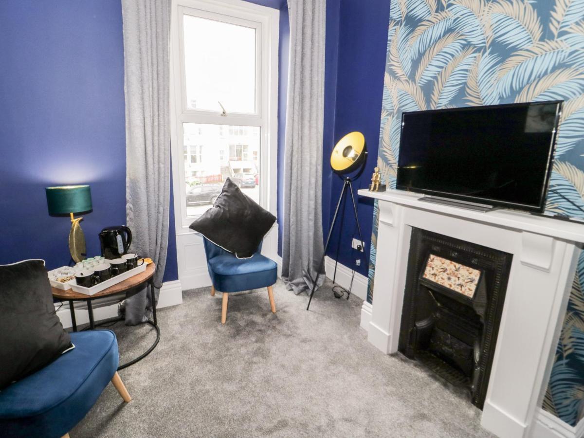 Holiday home 23 Deganwy Avenue