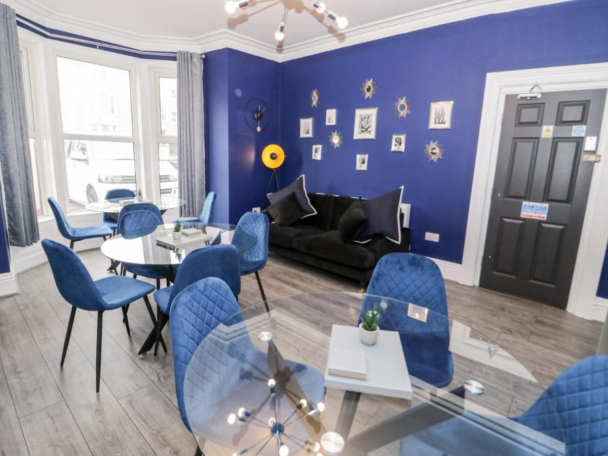 Holiday home 23 Deganwy Avenue