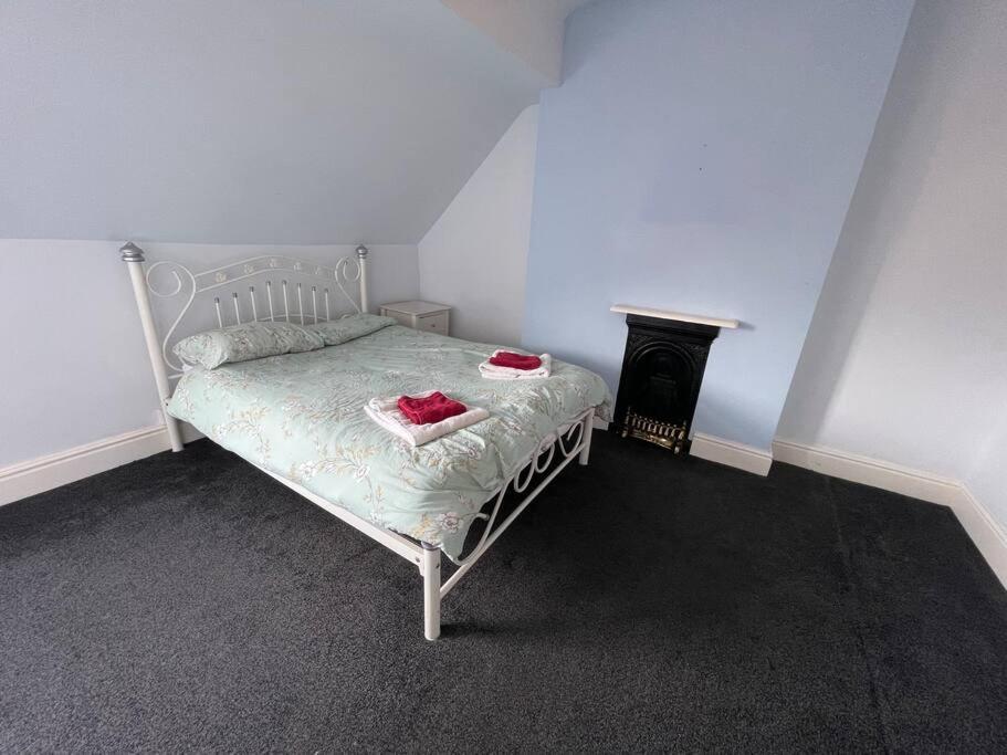 2 Bedroom Flat Close To Beach And Lifeboat Pool Llandudno