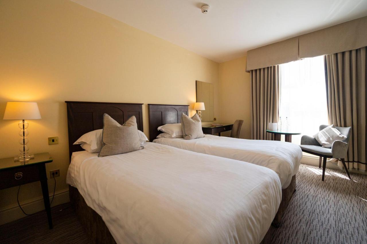 St George's - Hotel