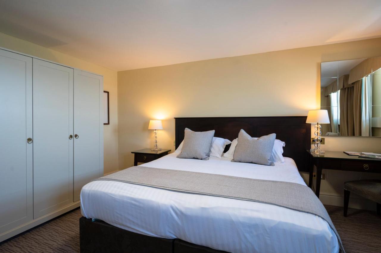 St George's - Hotel