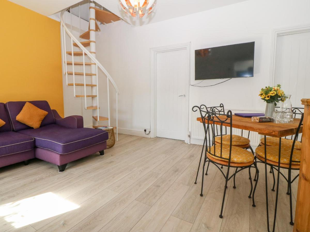 2 - Holiday home *