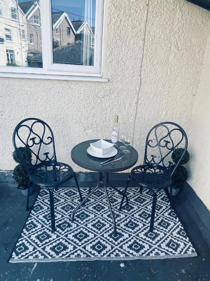 Apartment Beautifully Presented Victorian Within Walking Distance To Llandudno