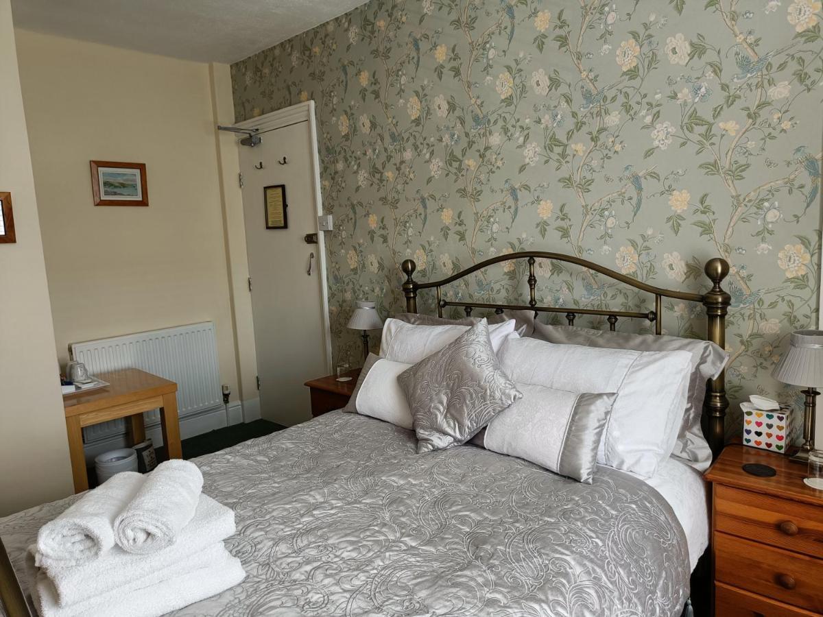 Granby House Guest house *