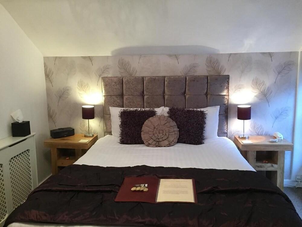 Lynton House Guest house 4*