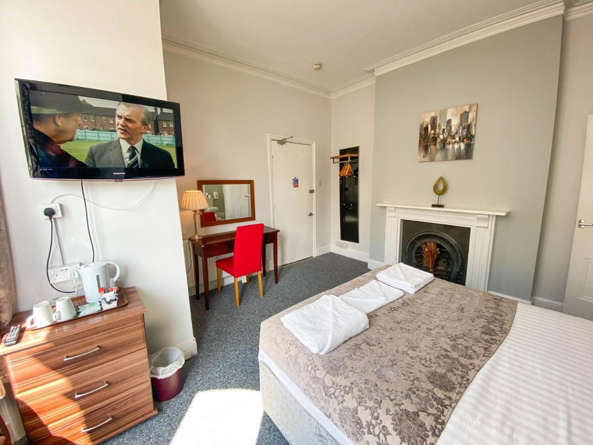 The Broadway Hotel