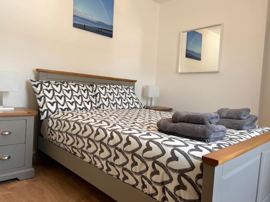 Mona - 3 Bed In Holiday home