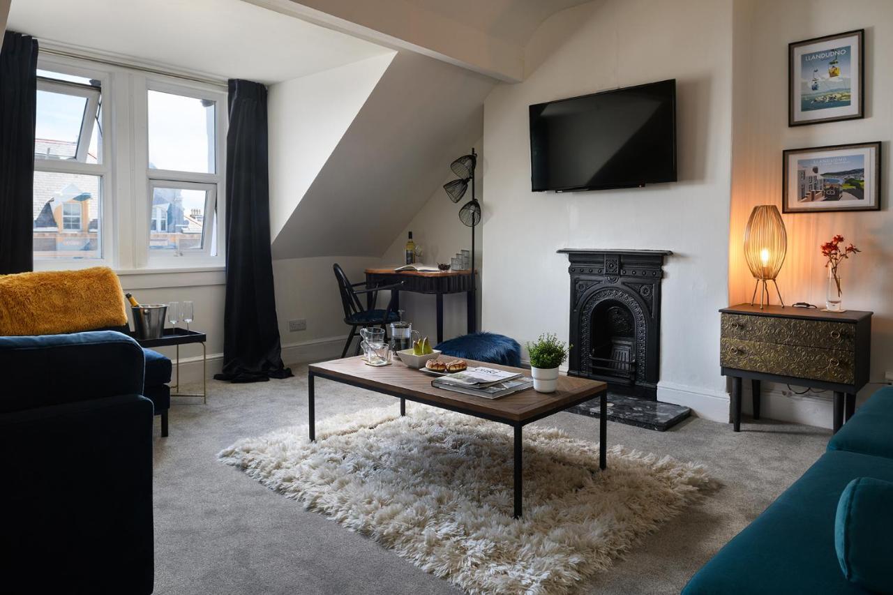 Apartment Cludfan - In The Heart Of *