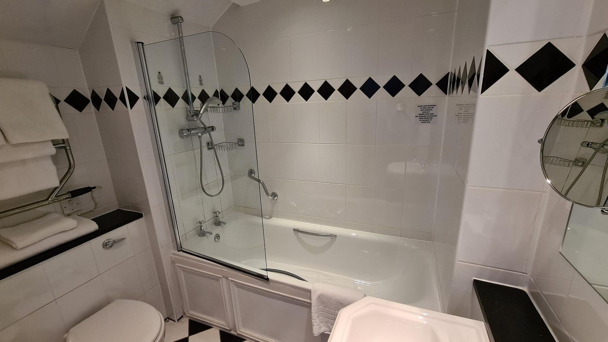 St. Georges 4*