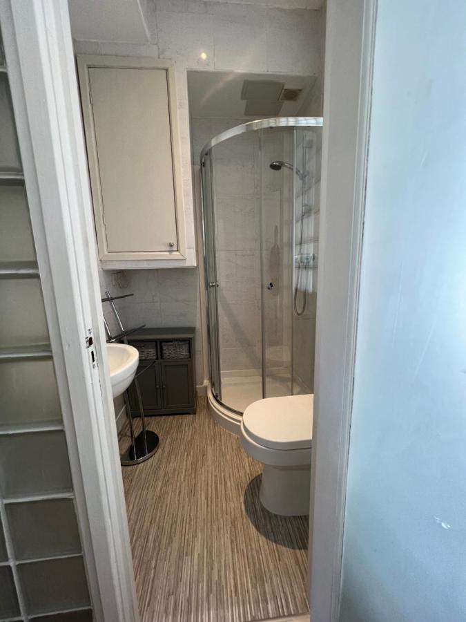 Apartment Mostyn 4 Free Private Parking Llandudno