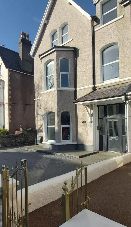 Guest house No 27 Chapel Street *