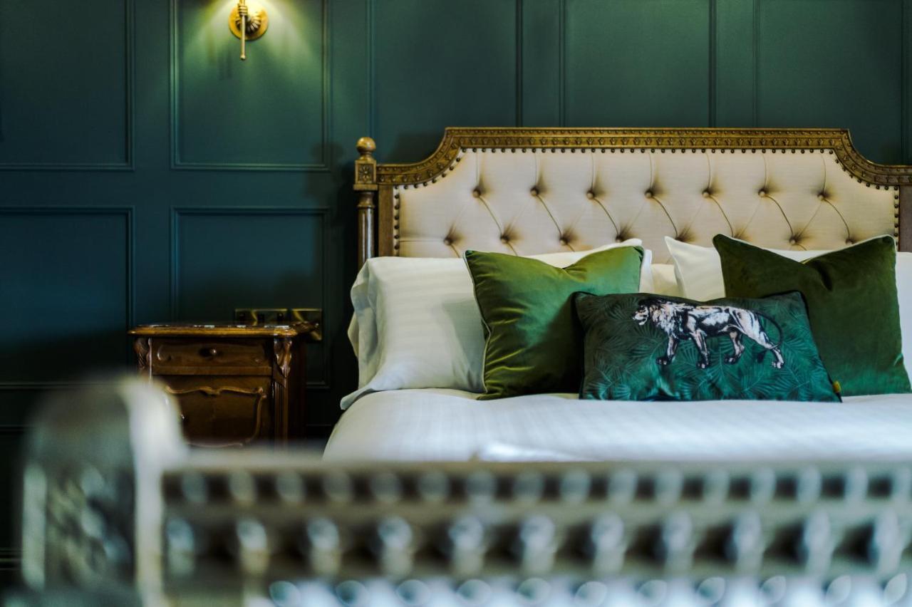 Russell Court By Orenda-luxe *