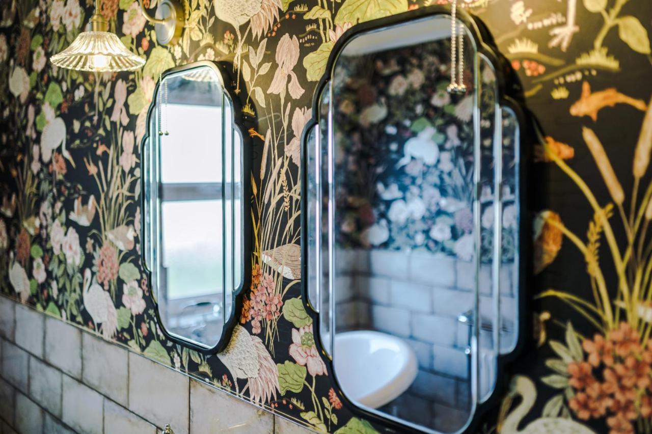 Russell Court By Orenda-luxe