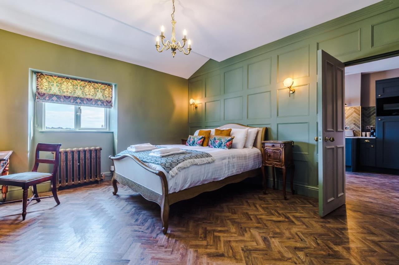 Aparthotel Russell Court By Orenda-luxe Llandudno