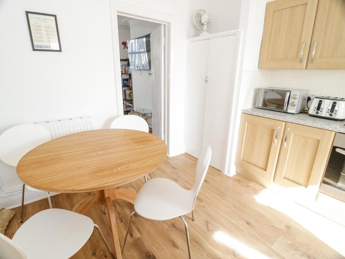 Apartment Beside The Sea - Ar Lan Y Mor *