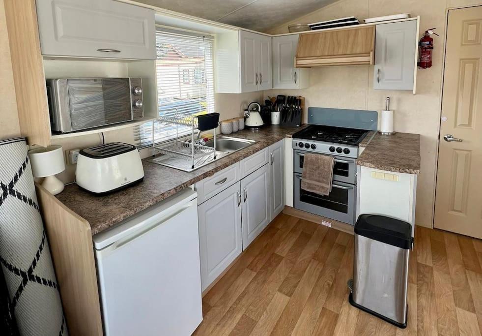 Holiday home 8 Berth Pet Friendly Caravan, Penrhyn Bay,