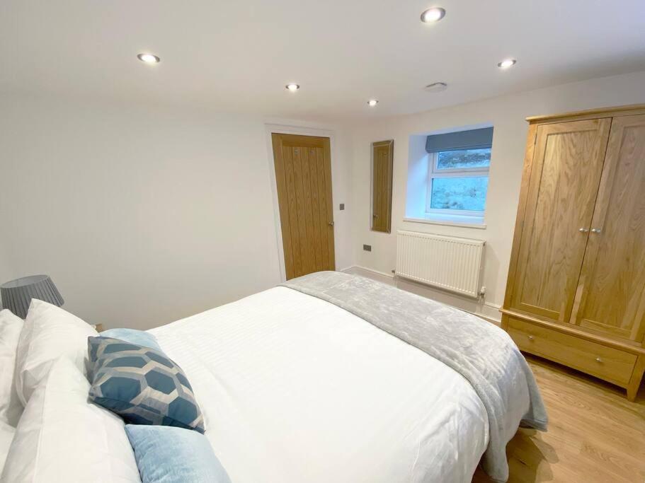 Apartment Llandudno, Private Parking Near To Beach, Pier & Shops