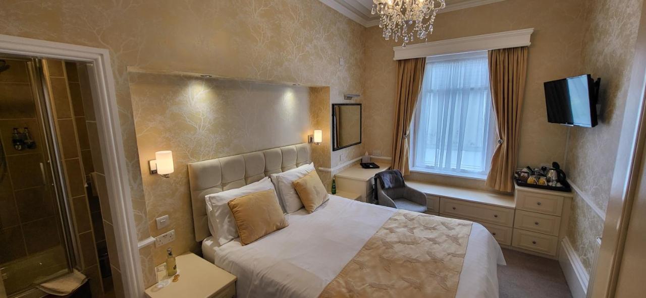 Guest house Bryn Derwen With Private Car Park Llandudno