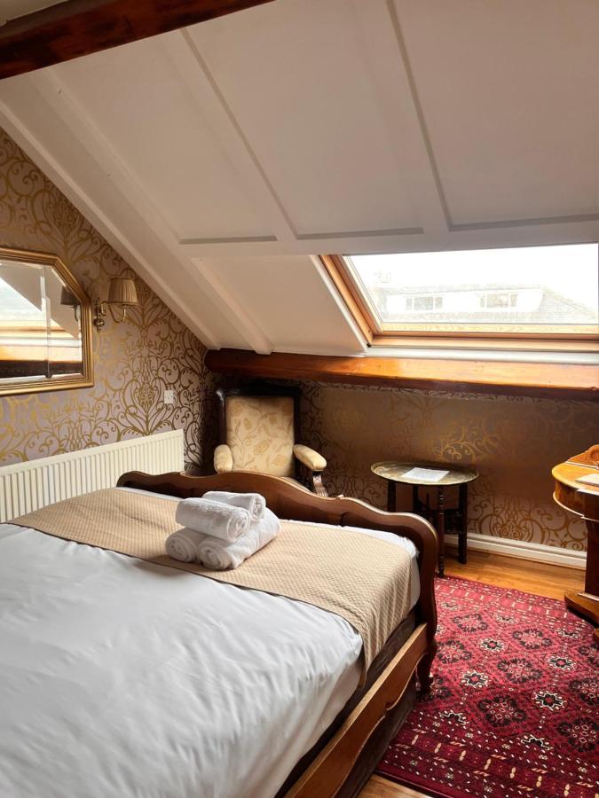 Rose Tor Hotel 2*