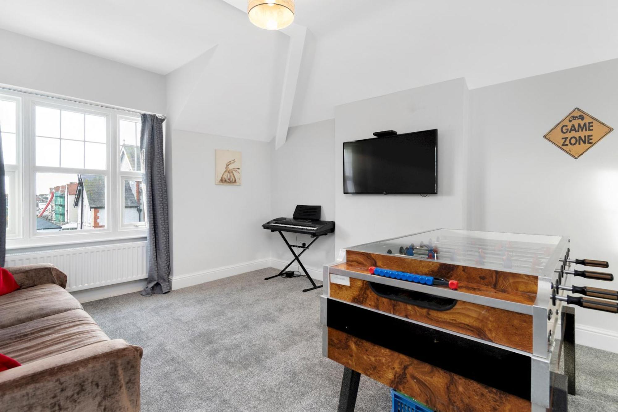 St Vincent House Holiday home Llandudno