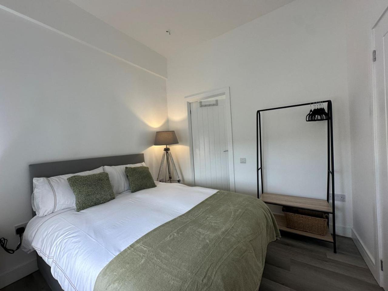 Carmen Sylva Flat Sea Front F7 *