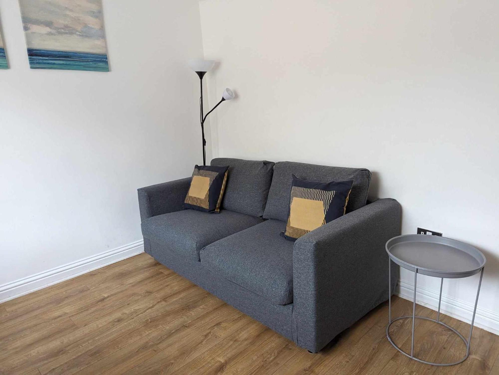 Cosy 1 Bedroom In The Heart Of Apartment *