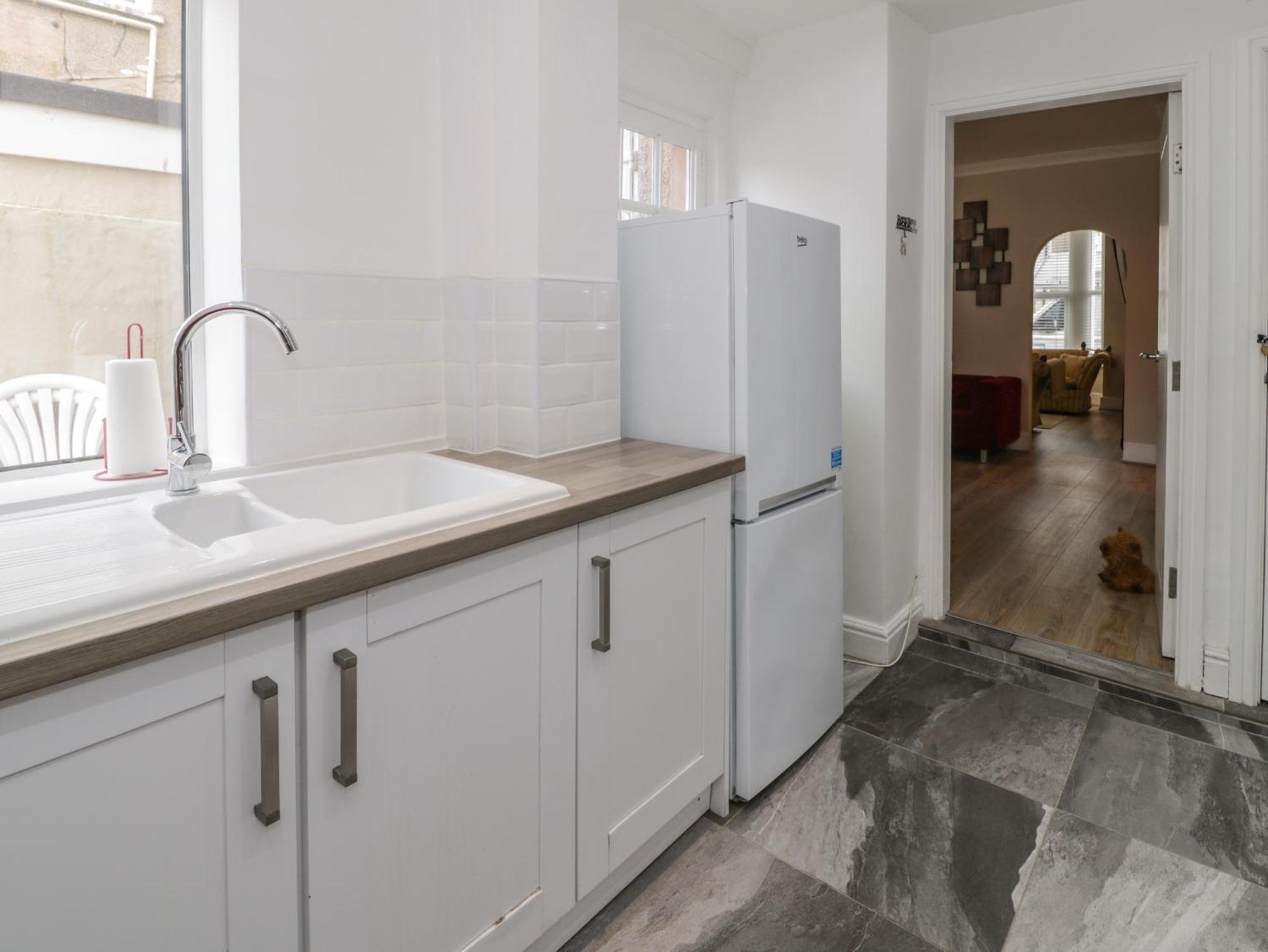 1 - Apartment *