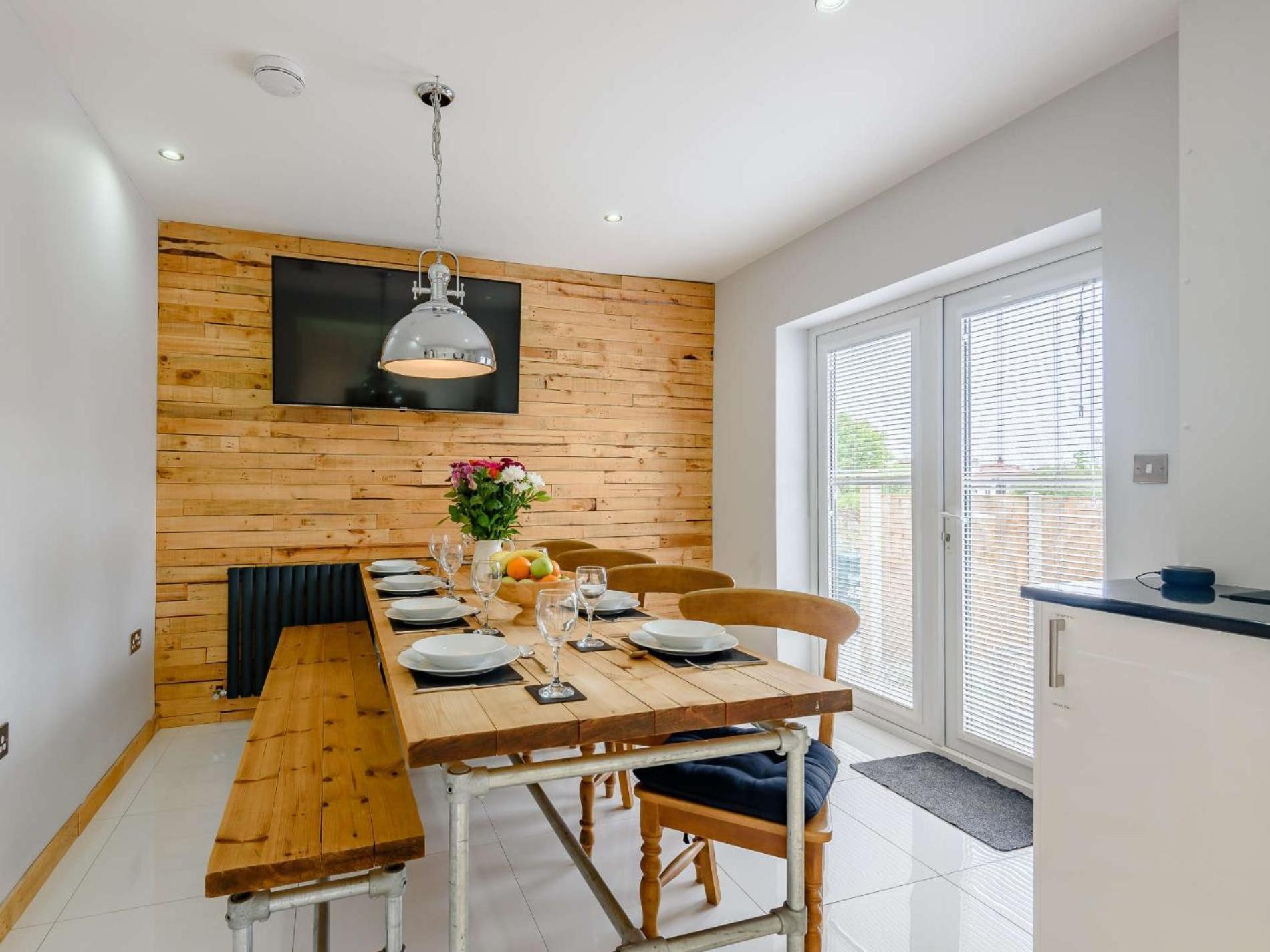 4 Bed In 75466 Holiday home *