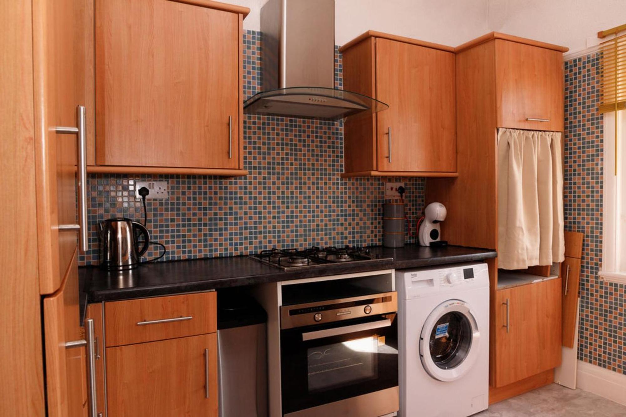 Lovely,cosy Beachside 2- Perfect Location Llandudno