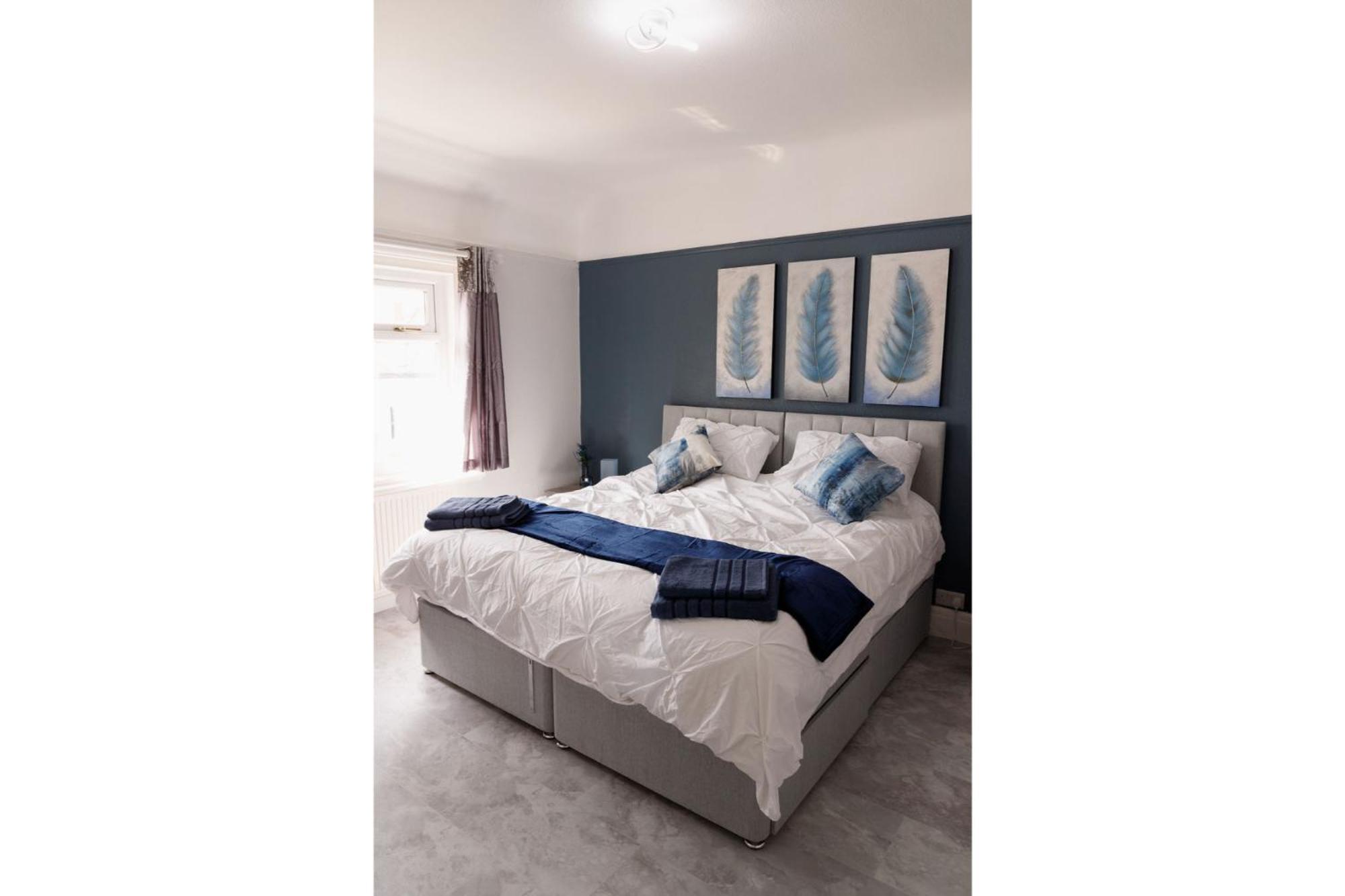 Lovely,cosy Beachside 2- Perfect Location Llandudno