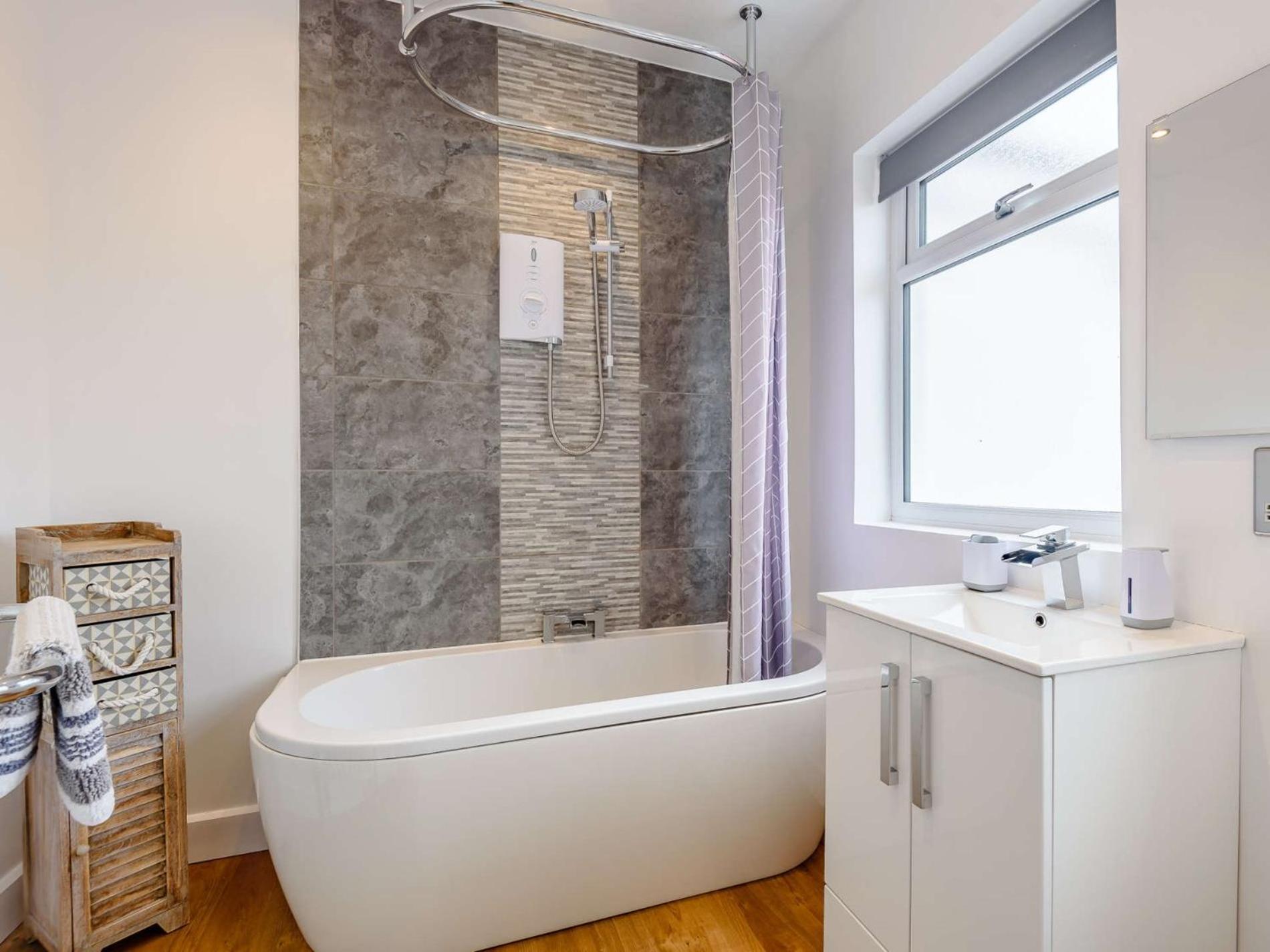 4 Bed In 75466 Holiday home Llandudno