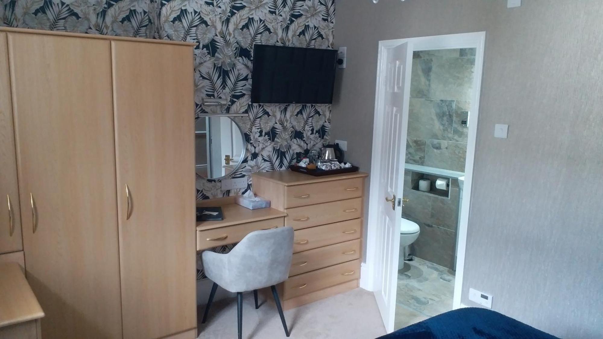 Bryn Derwen With Private Car Park Guest house 5*