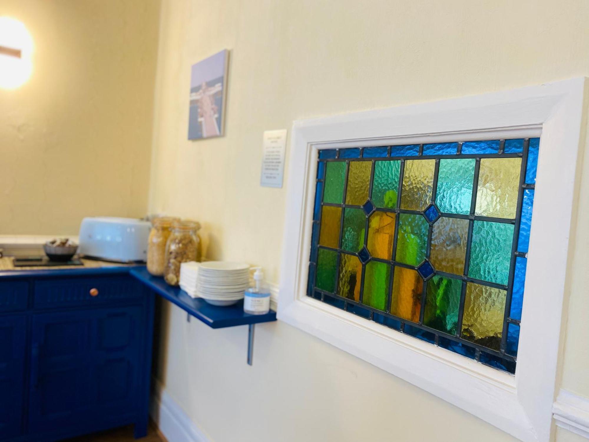 Cwtch Guest house 4*