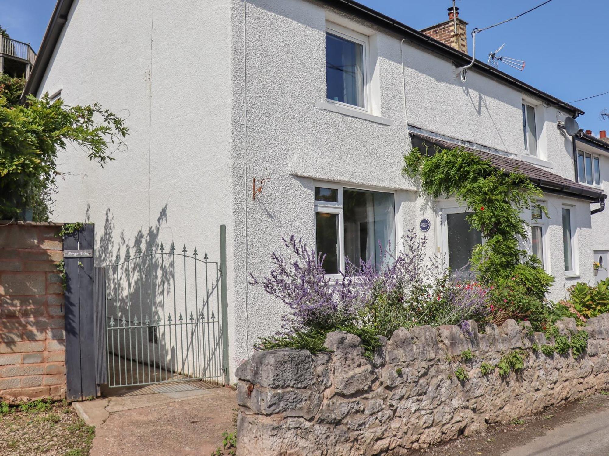 Holiday home Euryn View